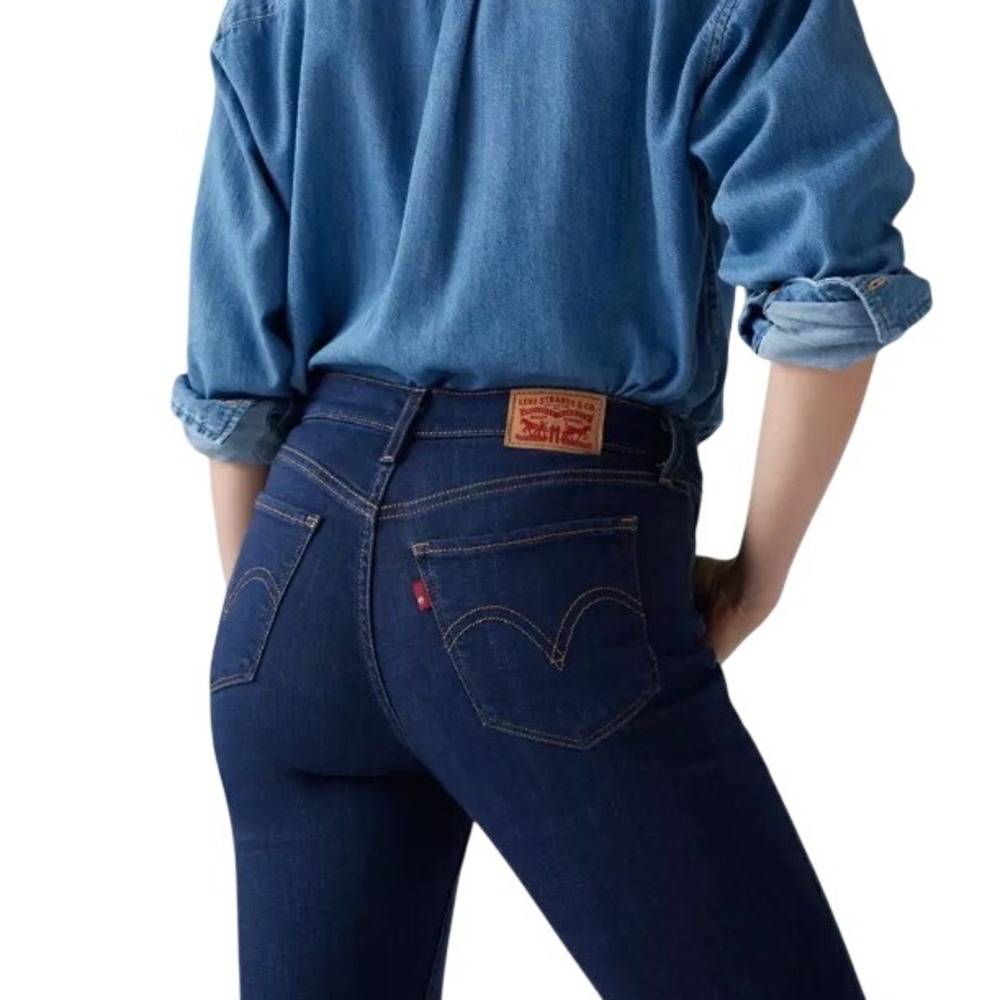 Levis Classic Straight Jeans Womens 14M Dark Wash Stellar Stretch 392500112 NWT